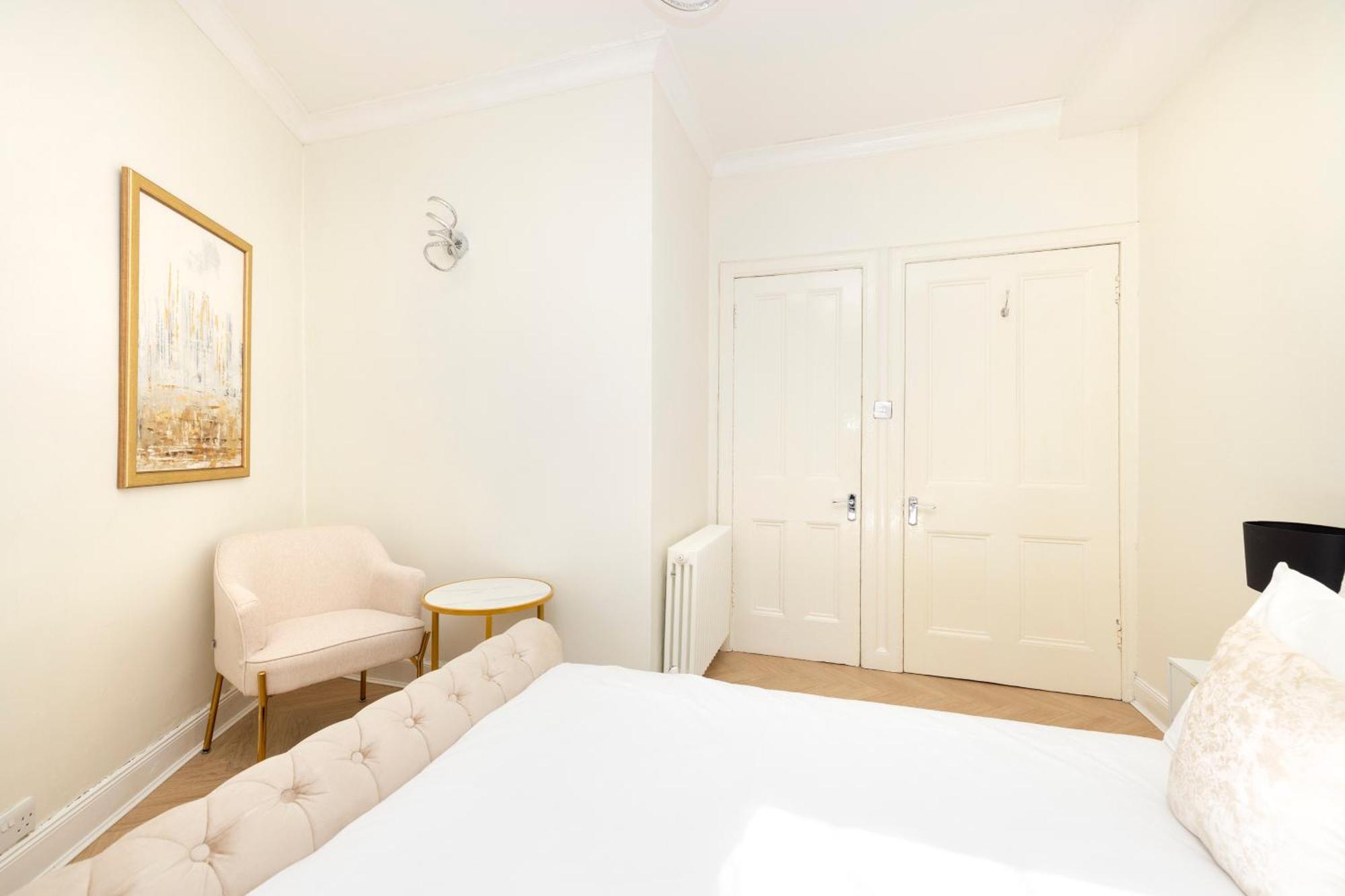 에든버러 Joivy Modern Flat In City Centre - For Up To 3 Guests 아파트 외부 사진