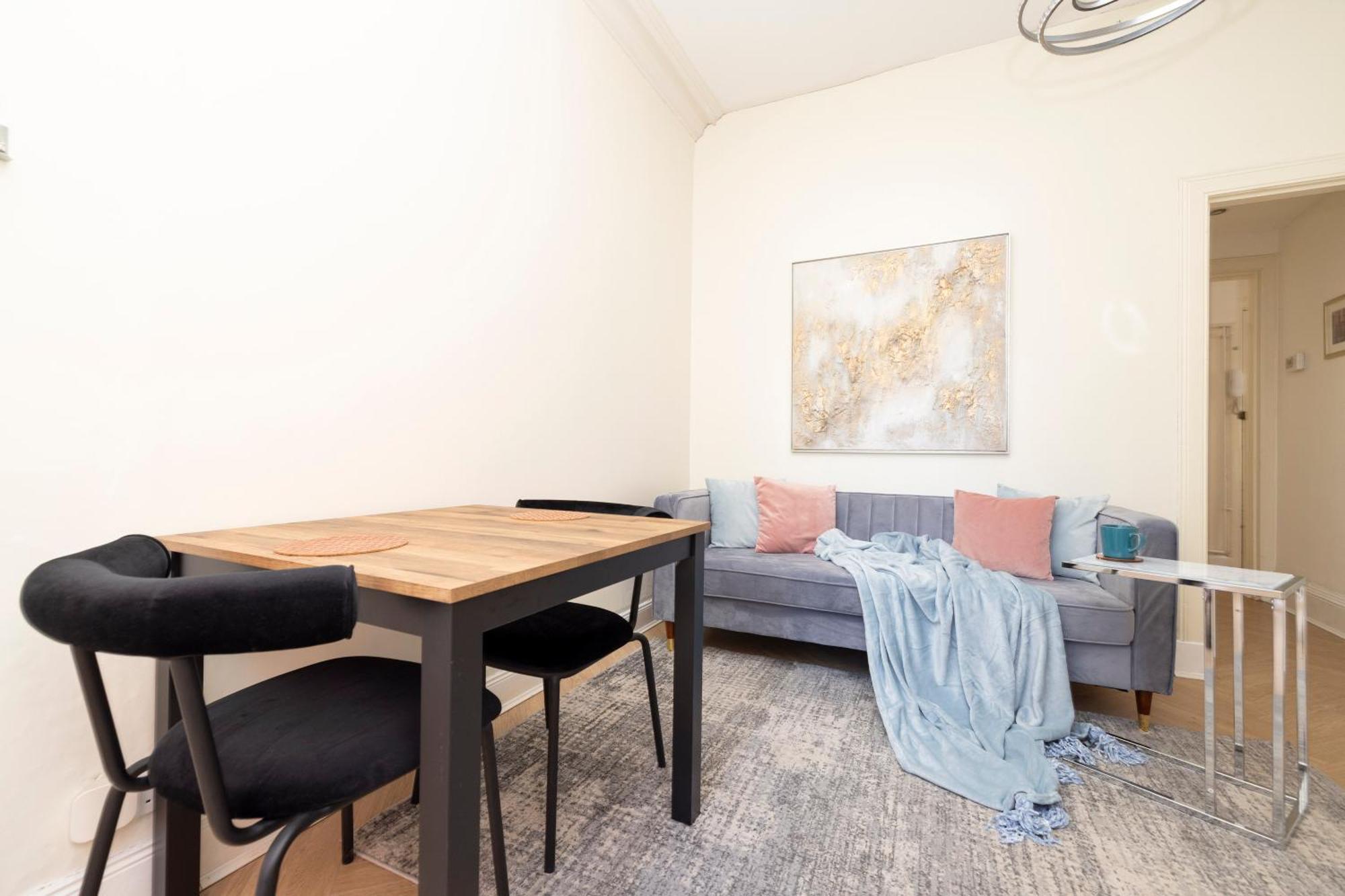 에든버러 Joivy Modern Flat In City Centre - For Up To 3 Guests 아파트 외부 사진