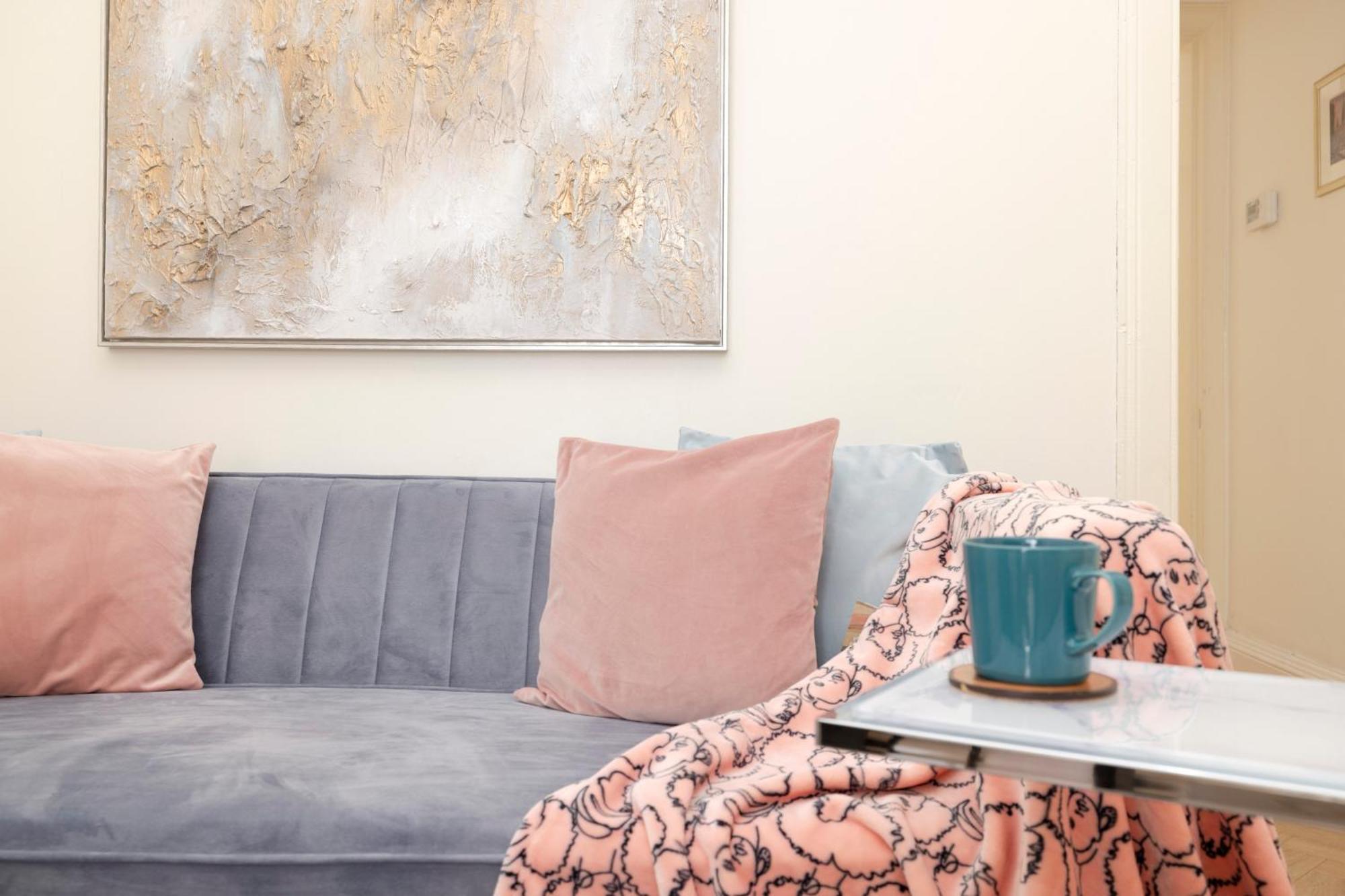 에든버러 Joivy Modern Flat In City Centre - For Up To 3 Guests 아파트 외부 사진