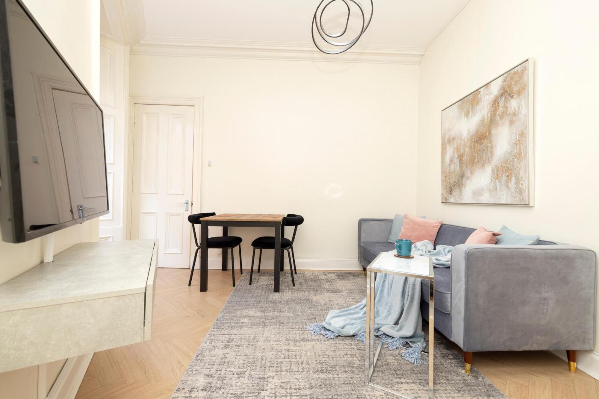 에든버러 Joivy Modern Flat In City Centre - For Up To 3 Guests 아파트 외부 사진